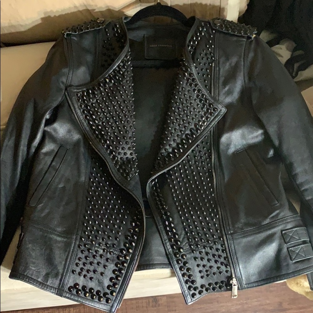 Leather jacket - Picture 2 of 7